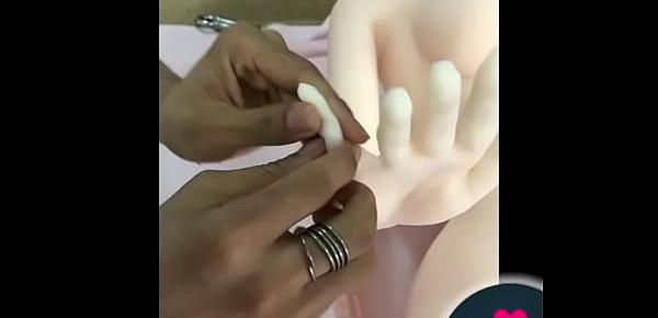  How to fix the finger wire of TPE Sex Doll at SexySexDoll.com